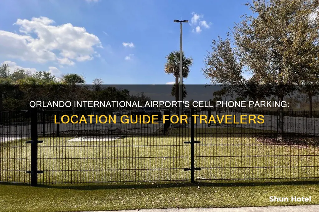 where is cell phone parking at orlando international airport