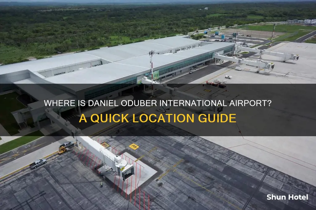 where is daniel oduber international airport