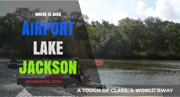 Lake Jackson: Airport Location and Access