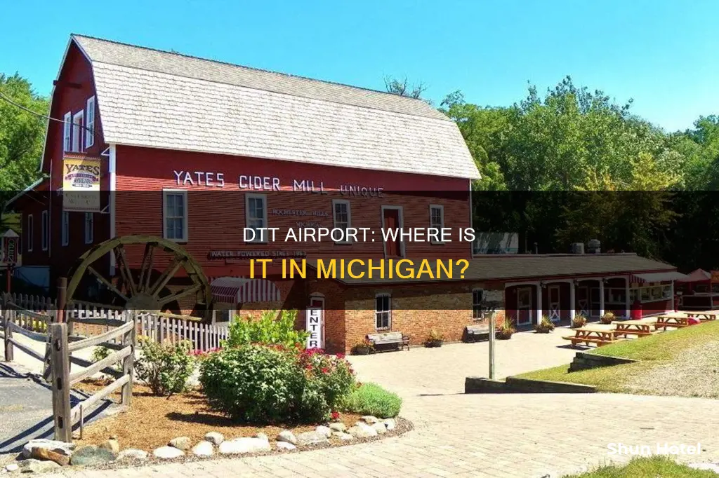 where is dtt airport in michigan