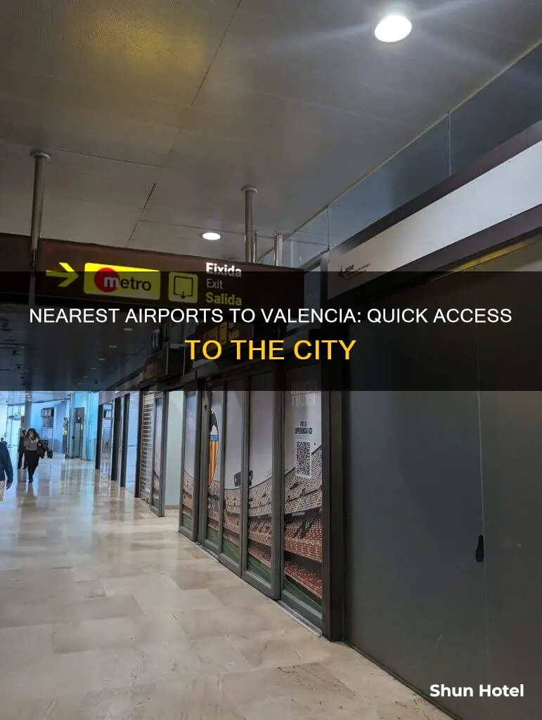 where is nearest airport to valencia