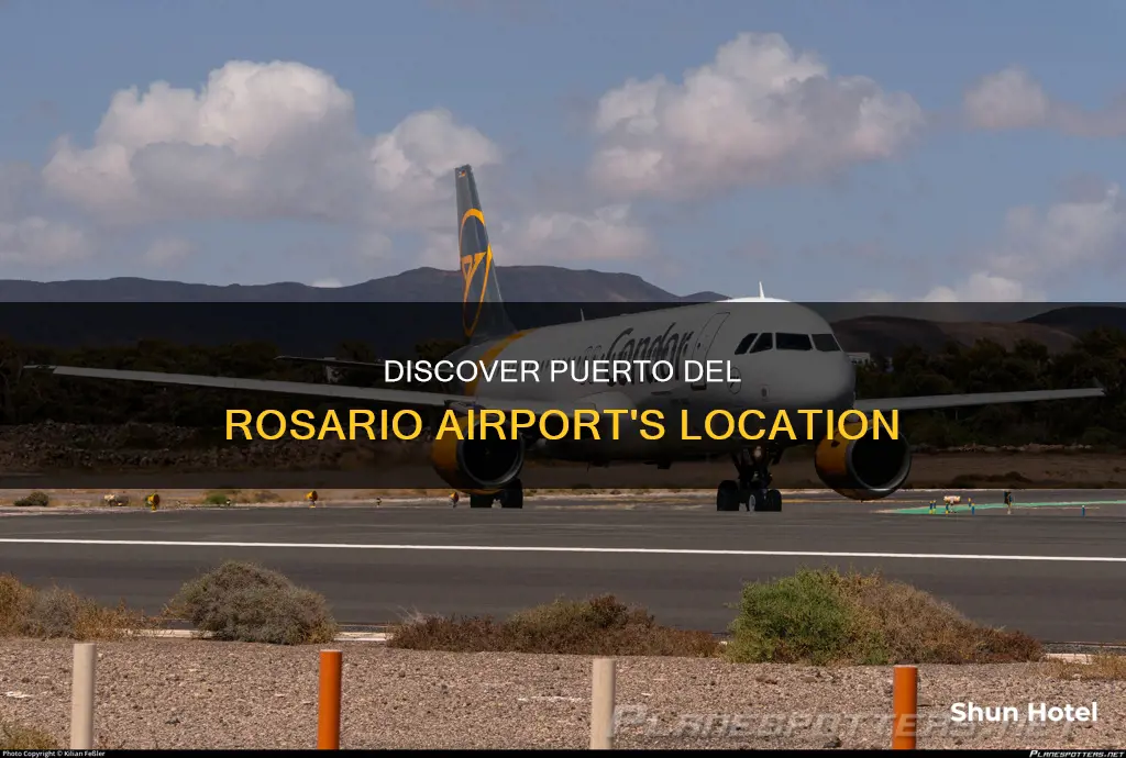 where is puerto del rosario airport