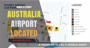 Sydney Airport: Location and Surroundings