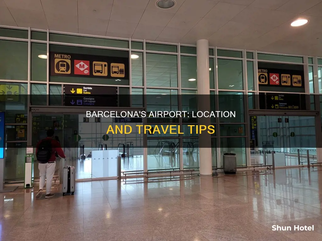 where is the airport in barcelona