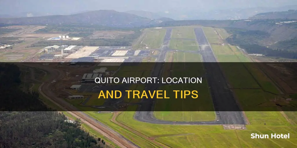where is the airport in quito