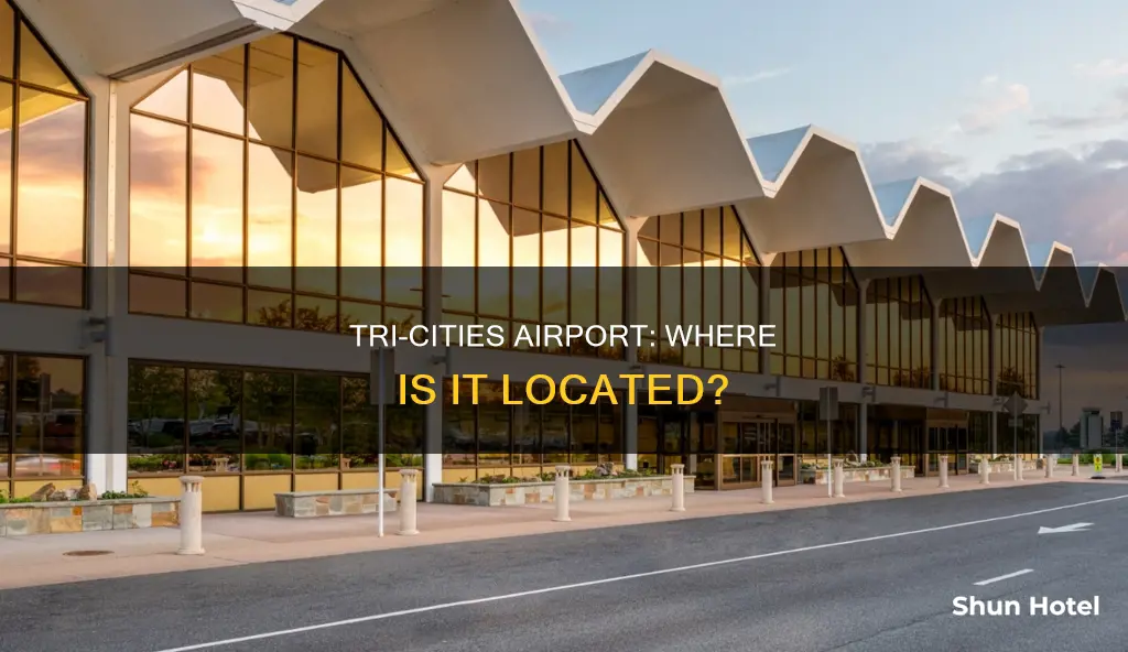 where is tri cities airport located