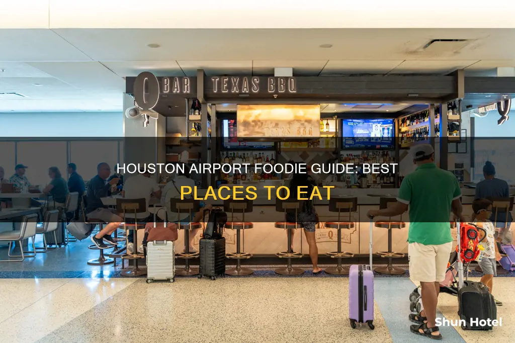 where to eat at houston airport