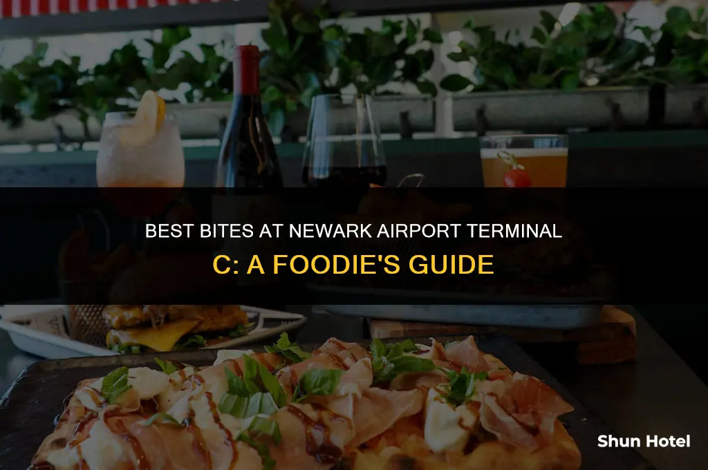 where to eat at newark airport terminal c