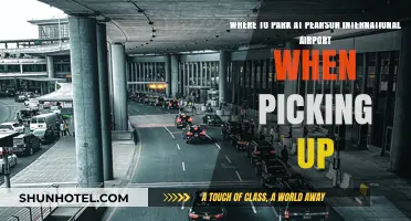 Best Parking Spots at Pearson Airport for Quick Pickups