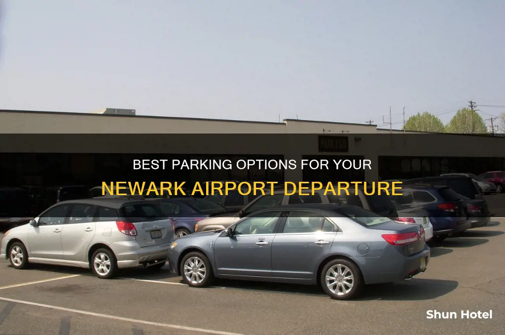 where to park when flying out of newark airport
