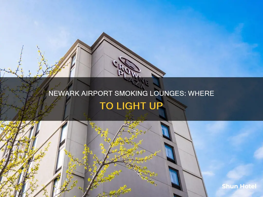 where to smoke in newark airport