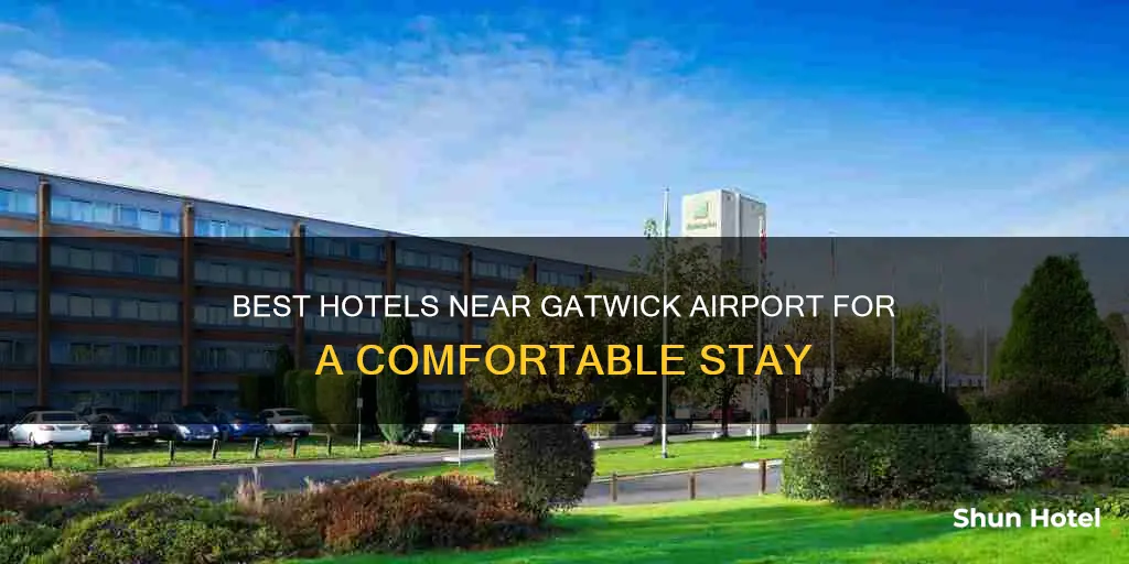 where to stay in gatwick airport