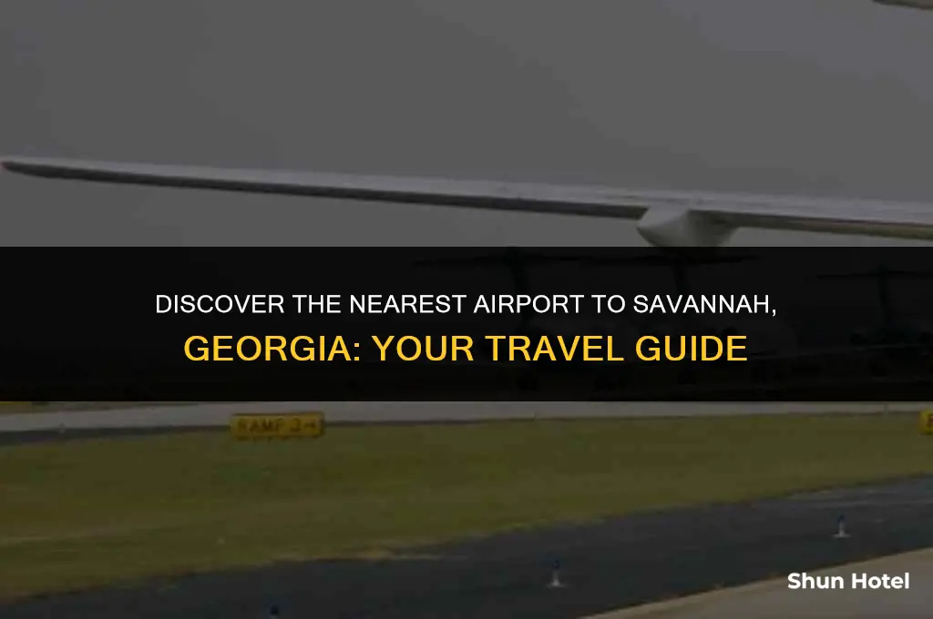 which airport is closest to savannah georgia