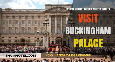 Fly to London Heathrow: Your Gateway to Buckingham Palace