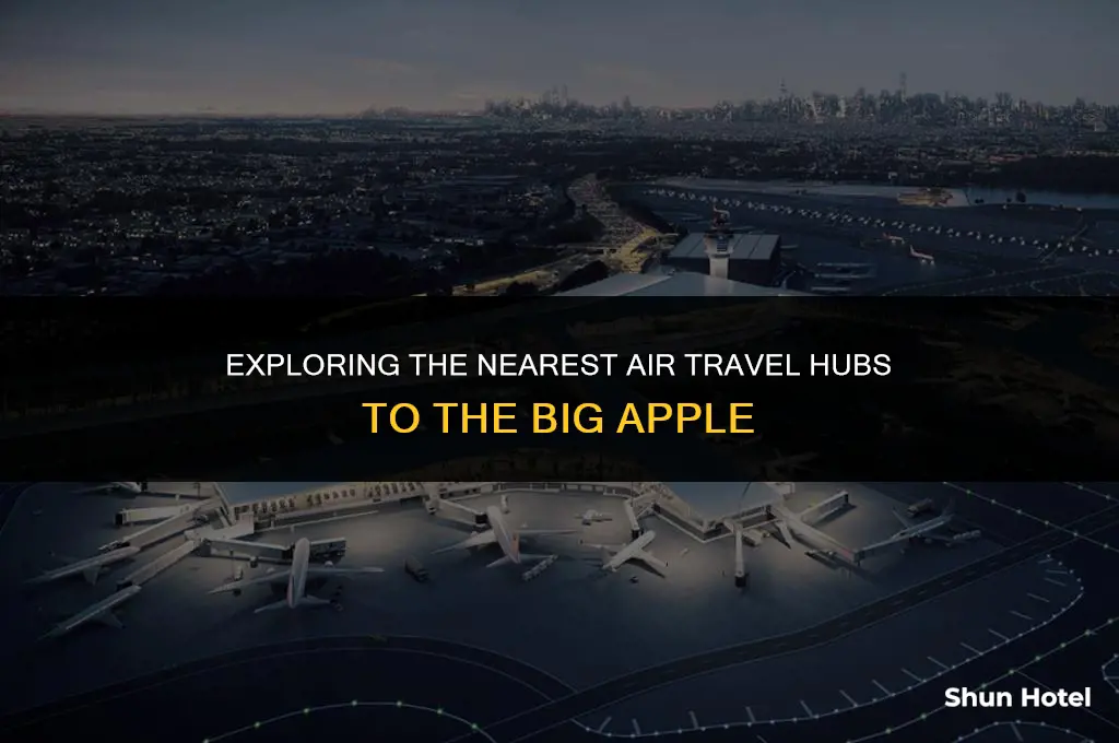 which is the closest airport to new york city