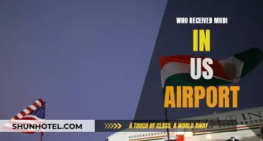 US Airport Welcomes Modi: Who Was There?