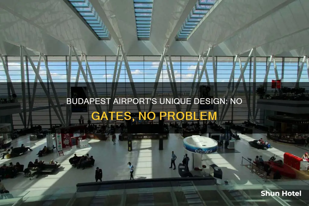 why doesnt budapest airport have gates